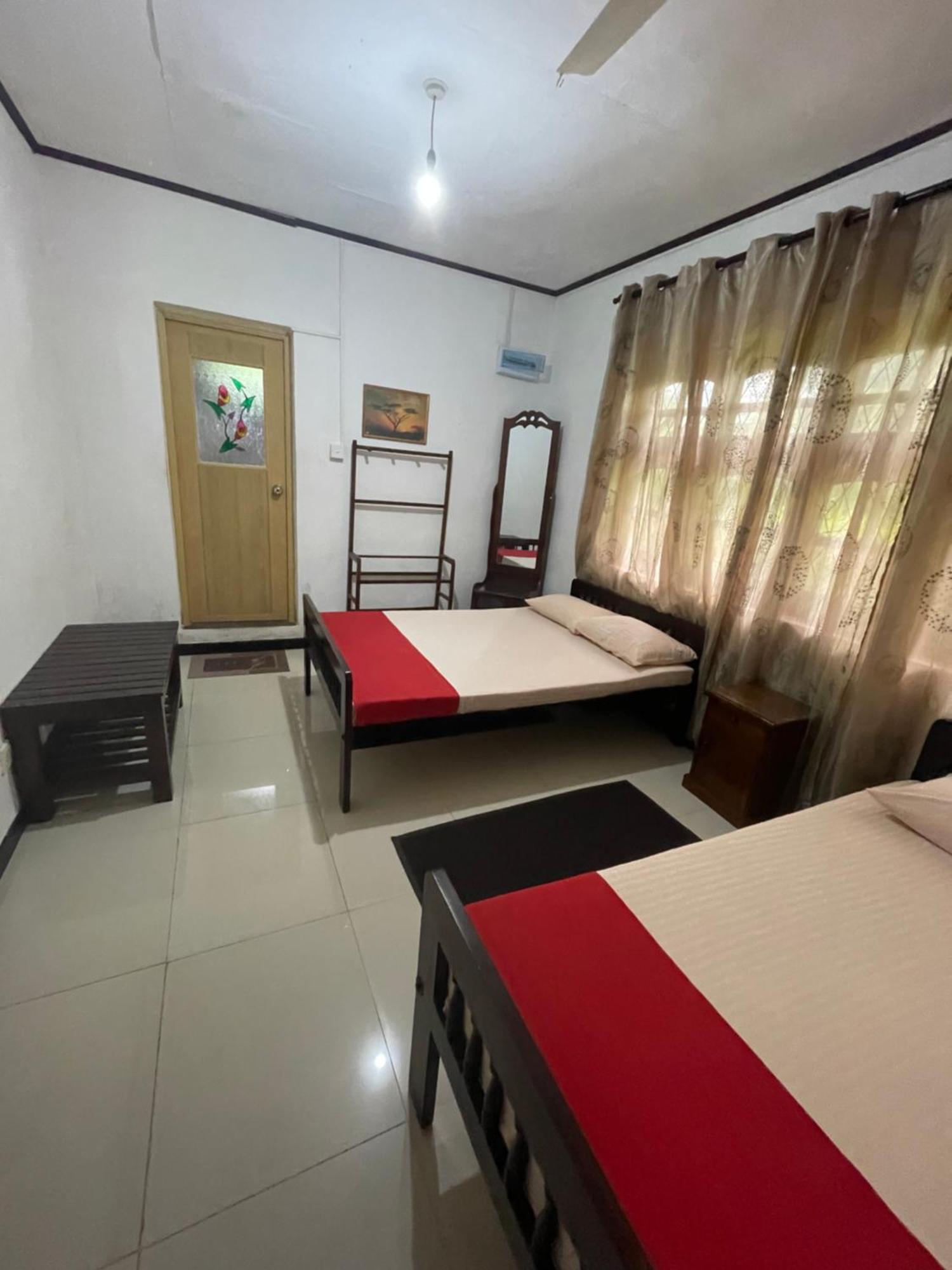 Olivia Homestay Anuradhapura Exterior foto